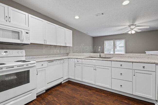 Foto del edificio - 3524 Bethel Dr