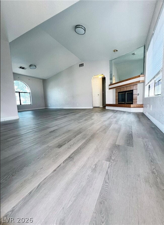 Building Photo - 1405 Santa Margarita St