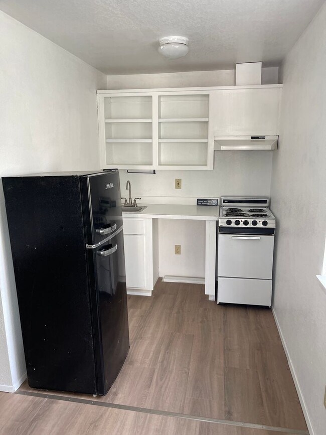 Building Photo - Pacific Cedar LLC 2