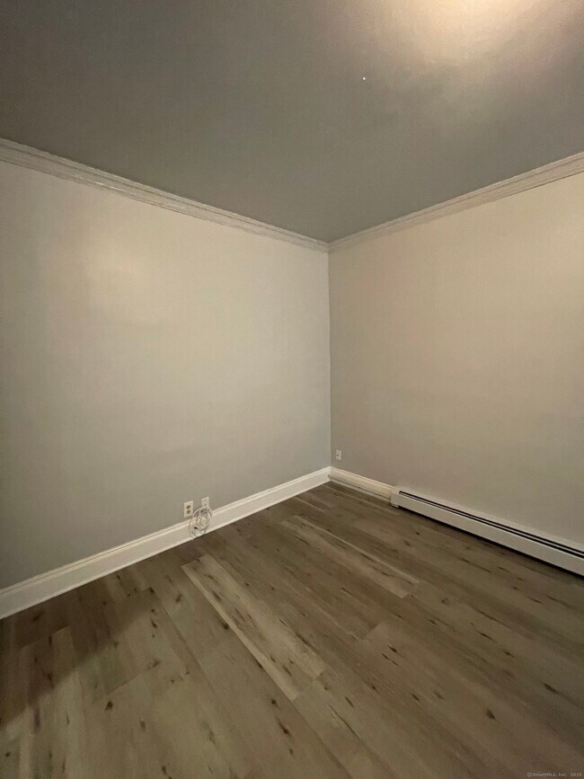 Foto del edificio - 424 Edgewood St