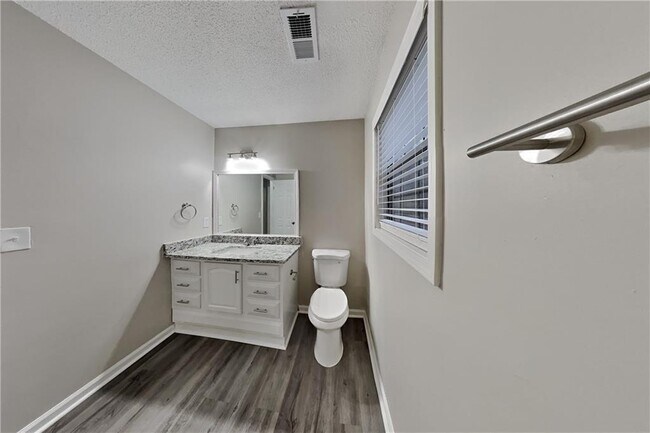 Foto del edificio - 4487 Wesley Way