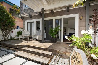 Building Photo - 17 Hurricane St