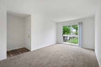 Building Photo - Aven West