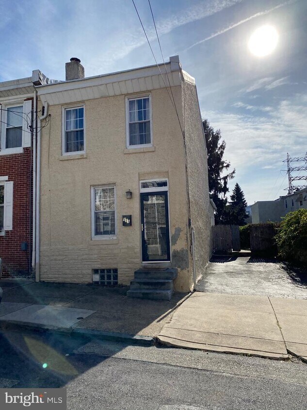 111 Hermit St Philadelphia, PA 19127 Alquileres en Philadelphia, PA