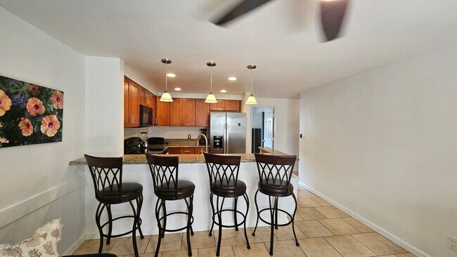 Foto del edificio - Turned key fully furnished 3 bedroom in Ki...