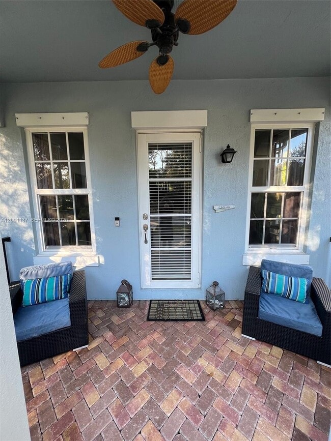 Building Photo - 184 W Bay Cedar Cir