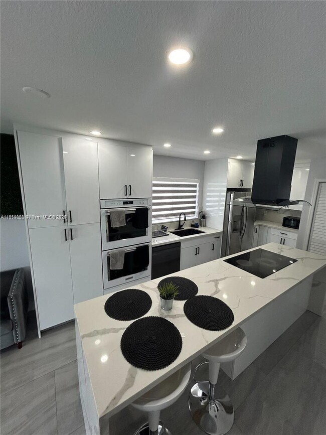 Foto del edificio - 1825 NW 154th St