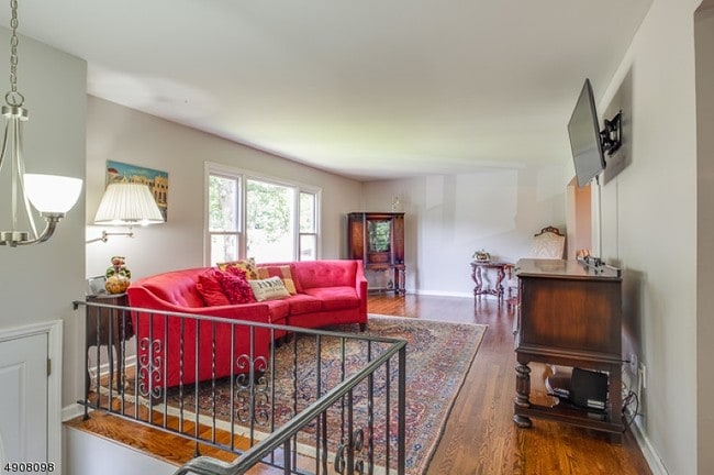 Building Photo - 14 Ash Ln