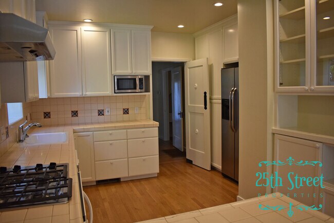 Foto del edificio - 520 Pico Way