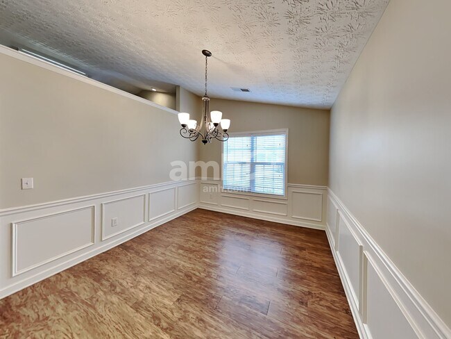 Foto del edificio - 2166 Blueberry Ln