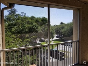 Building Photo - 120 Veracruz Dr