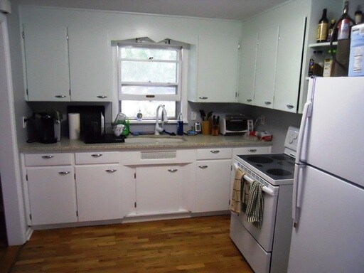 Building Photo - 3056 6th St