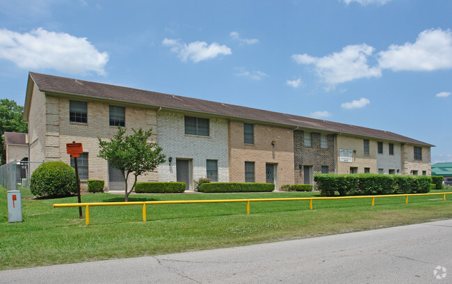 Foto del edificio - Laurel Square Townhomes