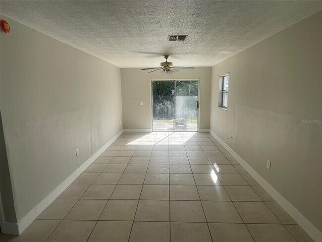 Building Photo - 7322 Janczlik Dr