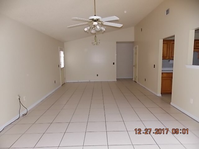 Foto del edificio - Home For Rent