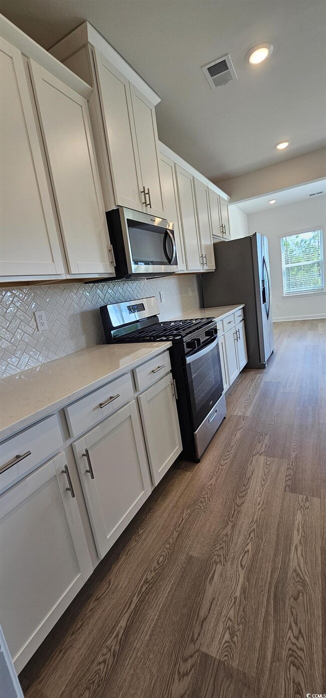 Foto del edificio - 8233 Vibrant Dr