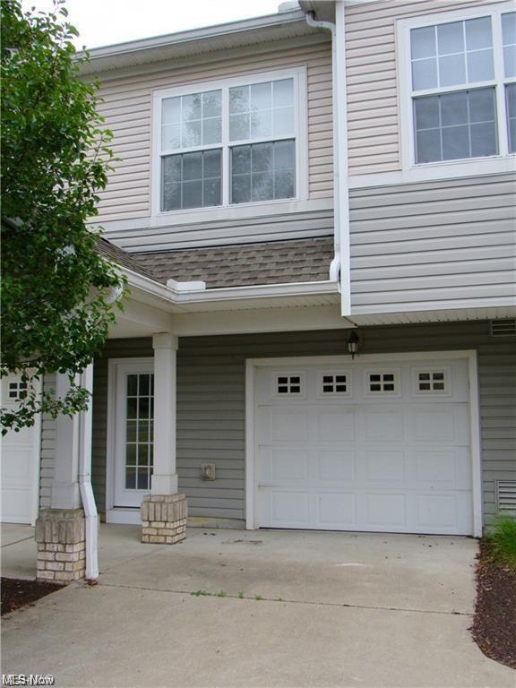 522 Robin Wood Ln, Akron, OH 44321 Condo for Rent in Akron, OH