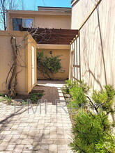Building Photo - 6403 Meadow Country Dr