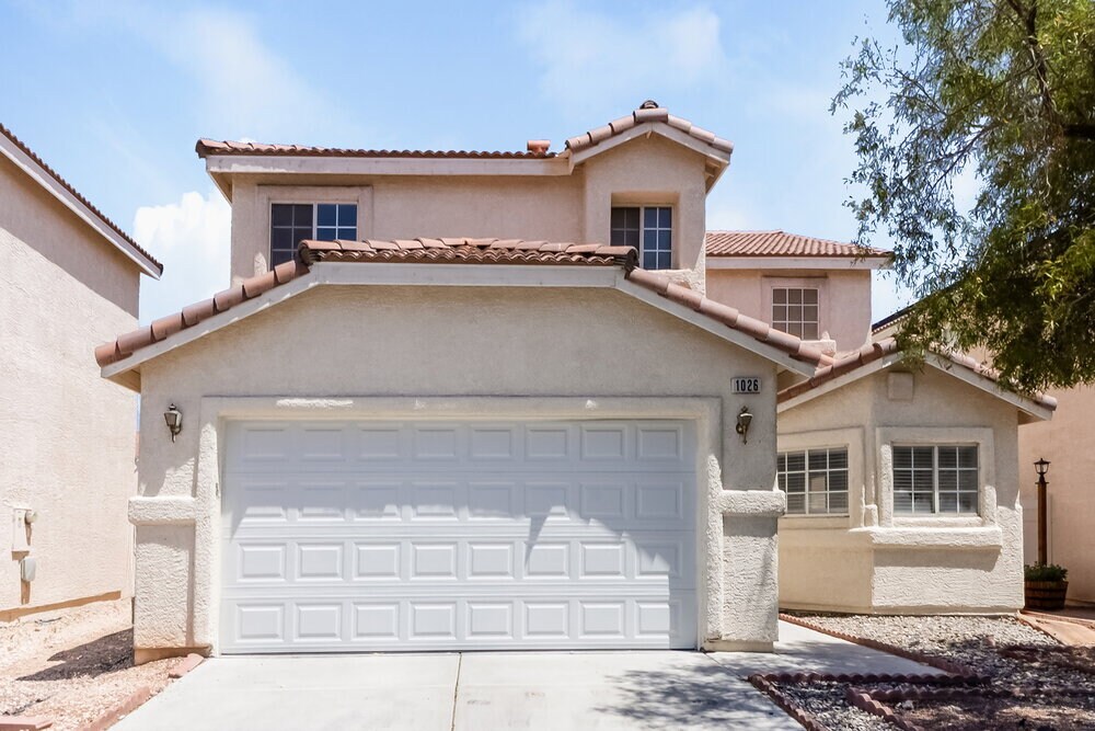 Foto principal - 1026 Cliffbrook Hedge Ave