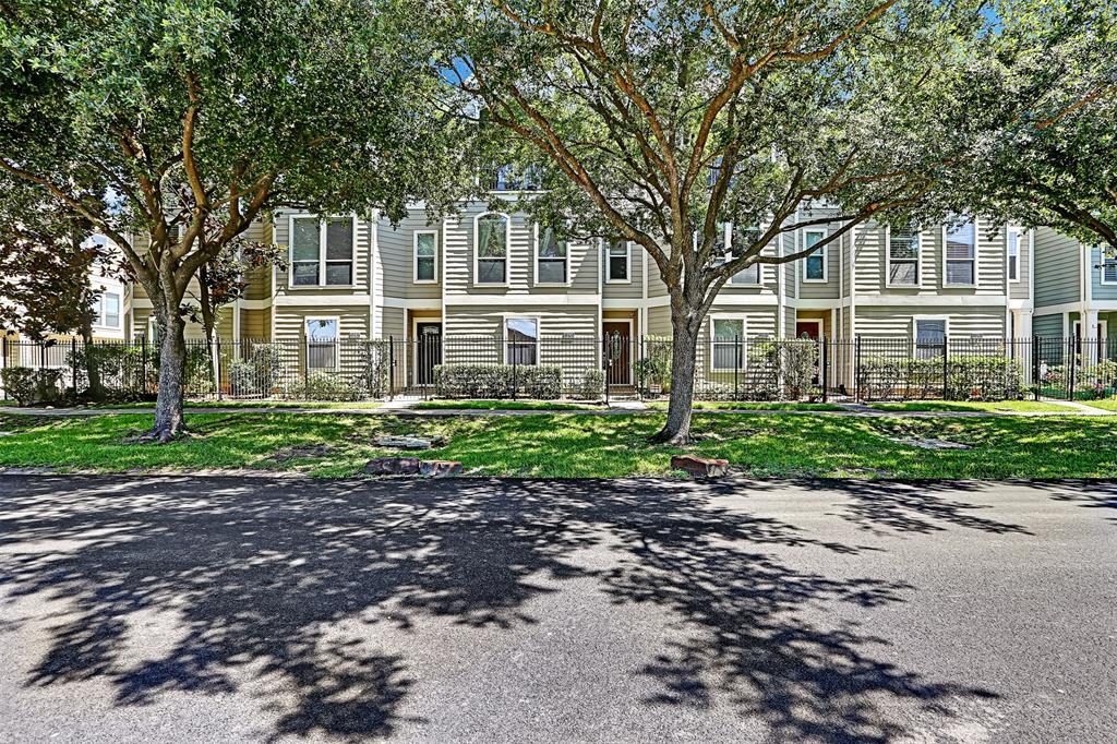 Primary Photo - 1285 W 17th St