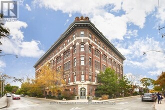 Building Photo - 183-183 Dovercourt Rd