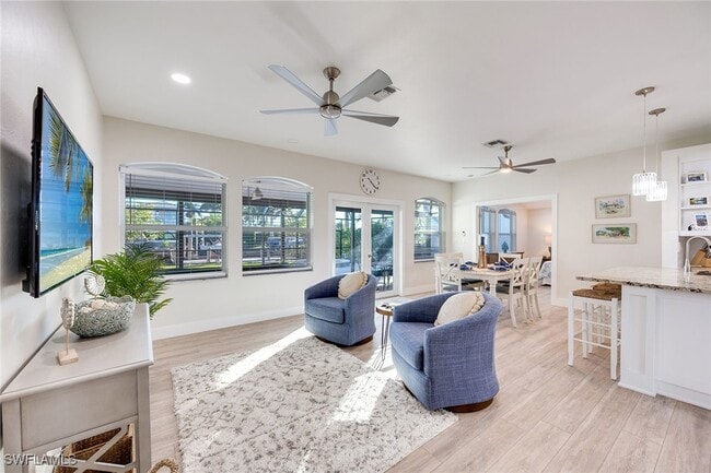 Building Photo - 1410 Curlew Ave