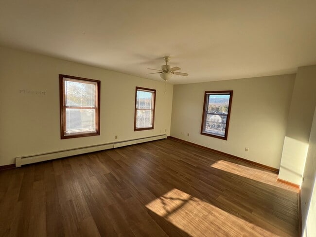 Foto del edificio - 201-215 1st Street