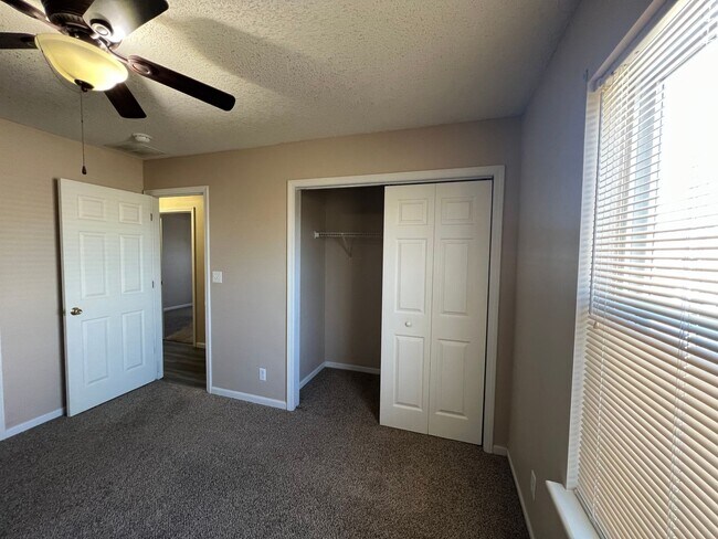 Foto del edificio - 3 Bedroom Home on Hickory Valley Road