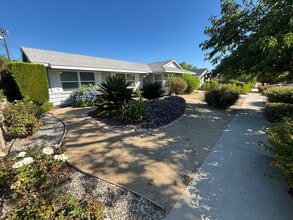 Building Photo - 10034 Fullbright Ave