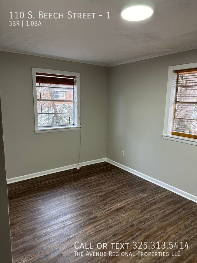 Building Photo - Remodeled 3-Bedroom Downstairs Unit – Spec...