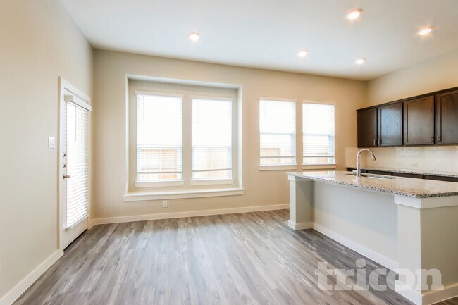 Building Photo - 22736 Terrazzo Dr