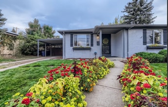 Building Photo - 4760 E Colorado Ave