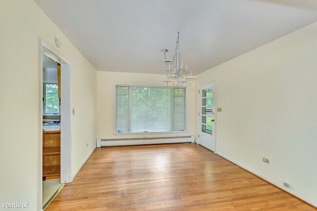Building Photo - 3 br, 2 bath House - 1704 Yorktown Drive
