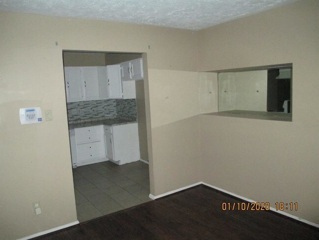 Foto del edificio - 6902 Rockergate Dr