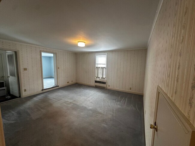 Building Photo - 255 Market St