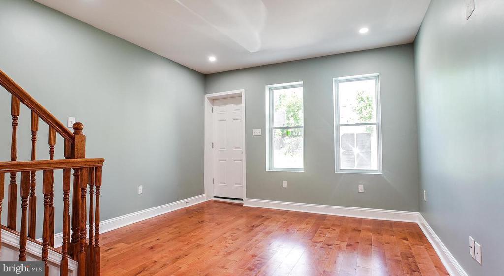 Foto principal - 1753 N Croskey St