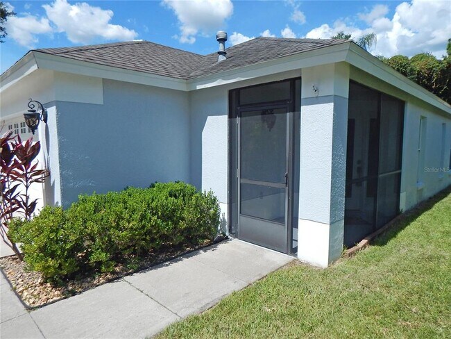 Building Photo - 5827 Meadowpark Pl