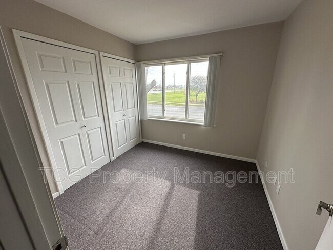 Foto del edificio - 600 E McKinley Rd