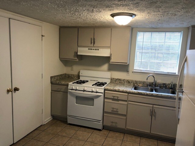 Foto del edificio - 5709 Rock Rd