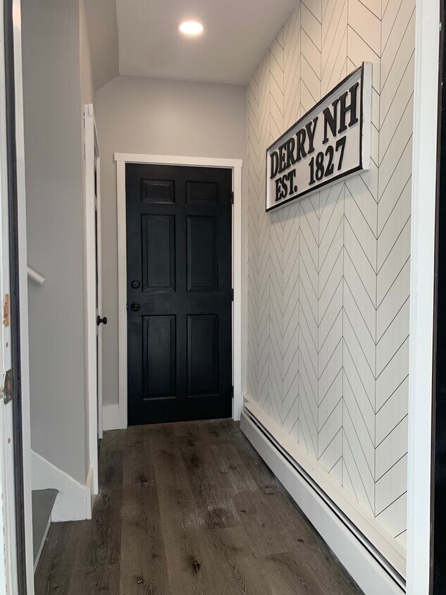 Your entry /common area - 2 Mc Gregor St