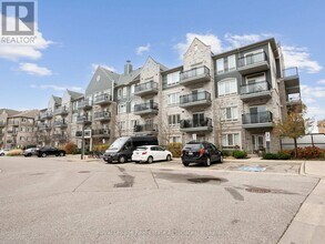 Building Photo - 3075 Thomas St