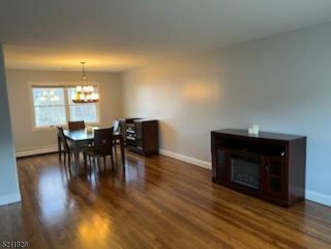 Building Photo - 34 Oakwood Ave