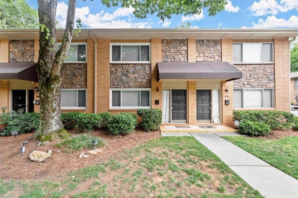 Primary Photo - 100 Biscayne Dr NW