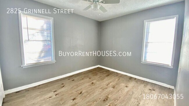 Foto del edificio - $499 Move-In Special (+ admin fee) + $0 De...