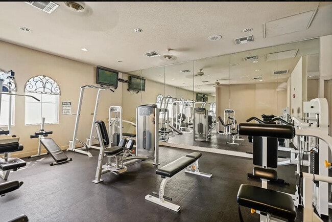 Building Photo - 1900 Danbrook Dr