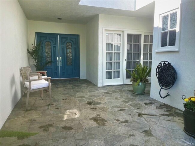 Building Photo - 4591 De Celis Pl
