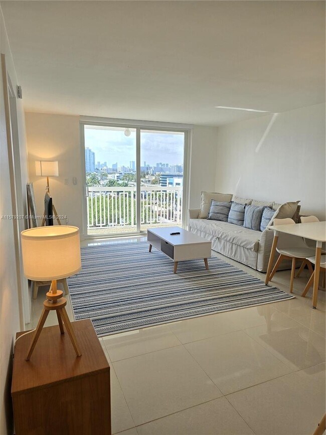 Foto del edificio - 401 Ocean Dr