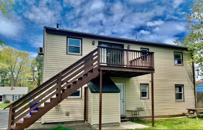 Building Photo - 107 Crescent Dr