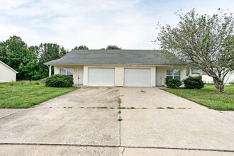 Building Photo - 117 Clover Ct