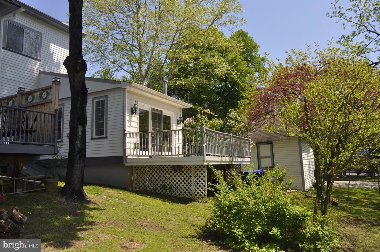 29 Elizabeth St, Pemberton, NJ 08068 House Rental in Pemberton, NJ
